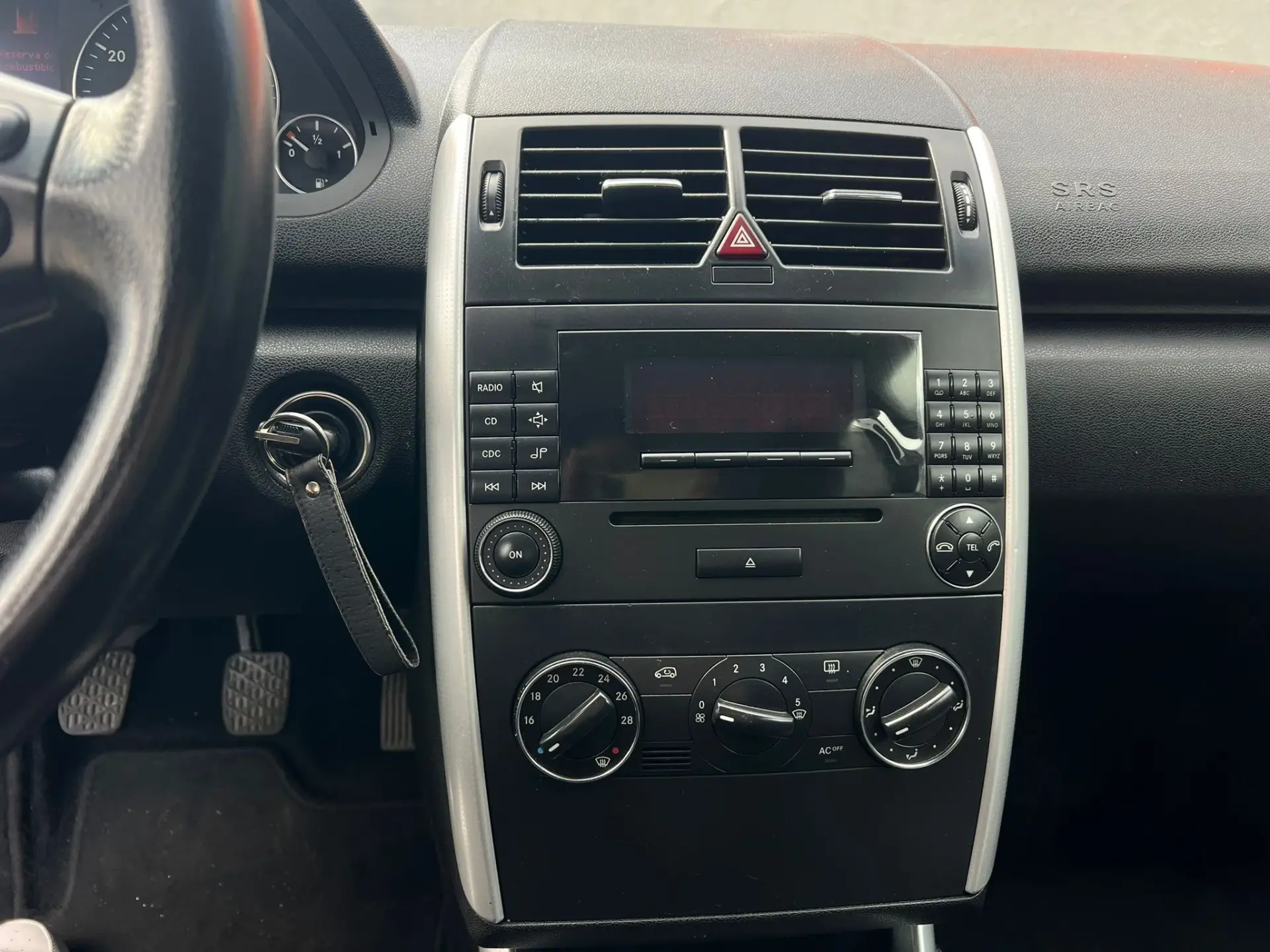 Mercedes-Benz A 150 Classic 9