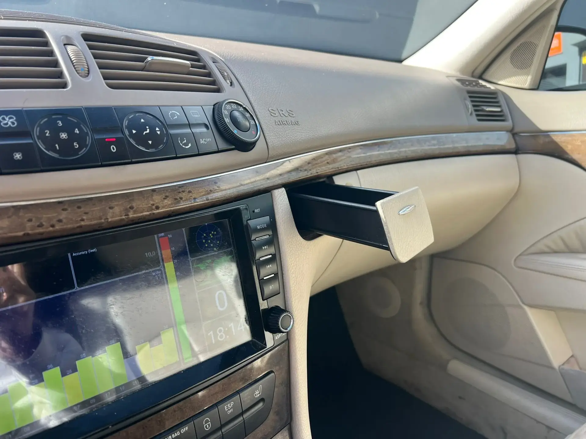 Mercedes-Benz E 220 CDi Avantgarde Aut. 12