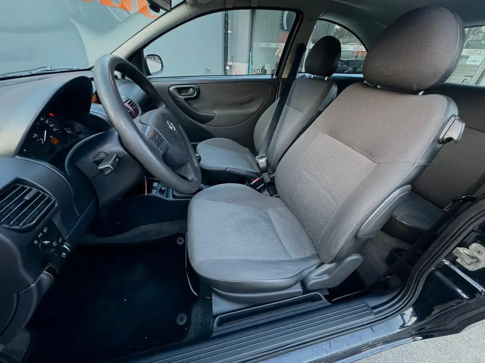 Opel Corsa 1.0 12V City 5