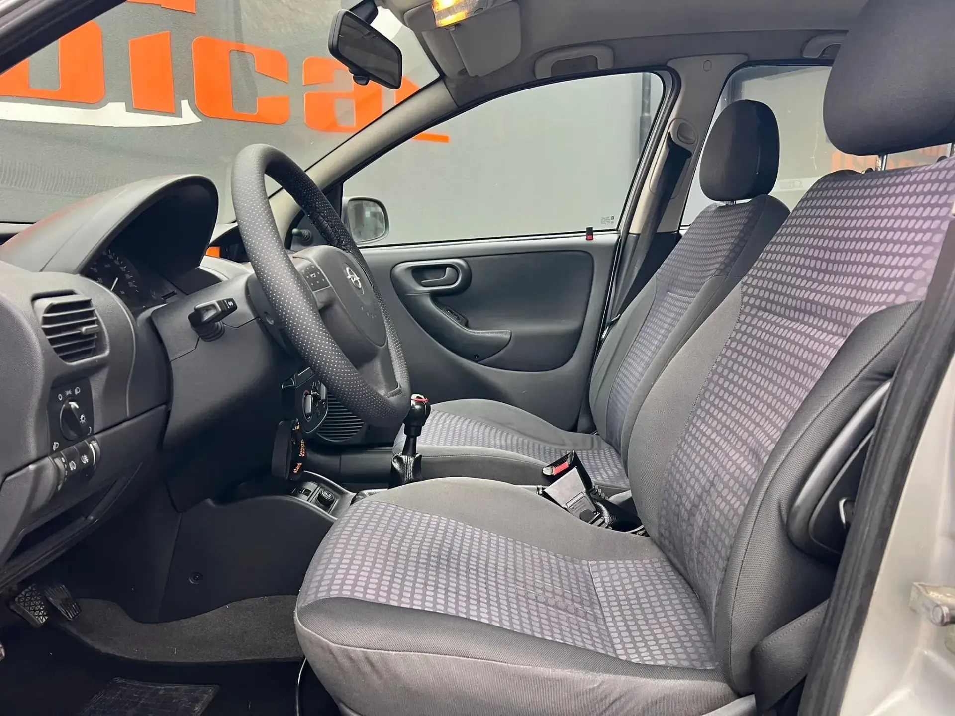 Opel Corsa 1.2 16V City 4