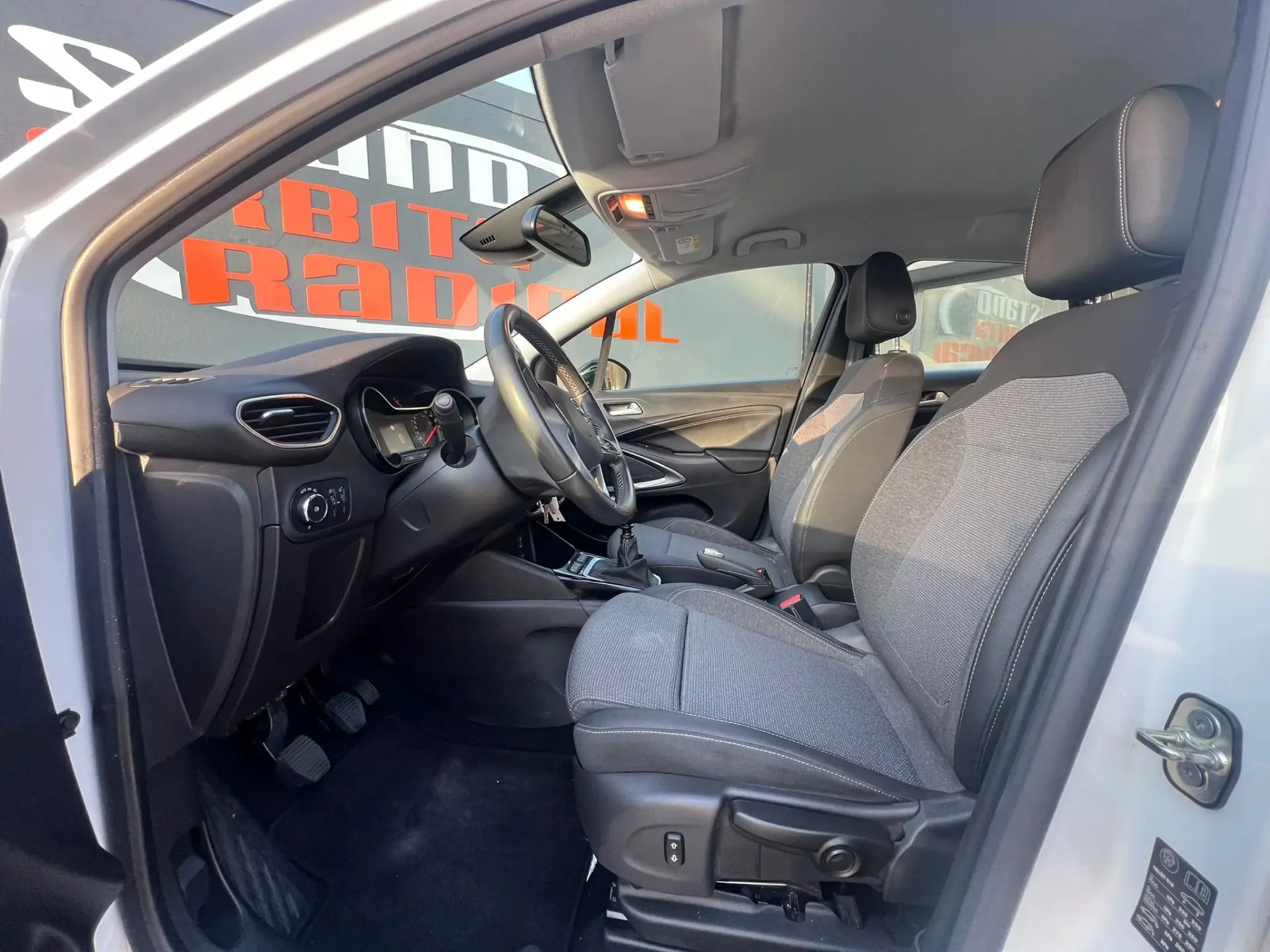 Opel Crossland 1.2 T Elegance 5