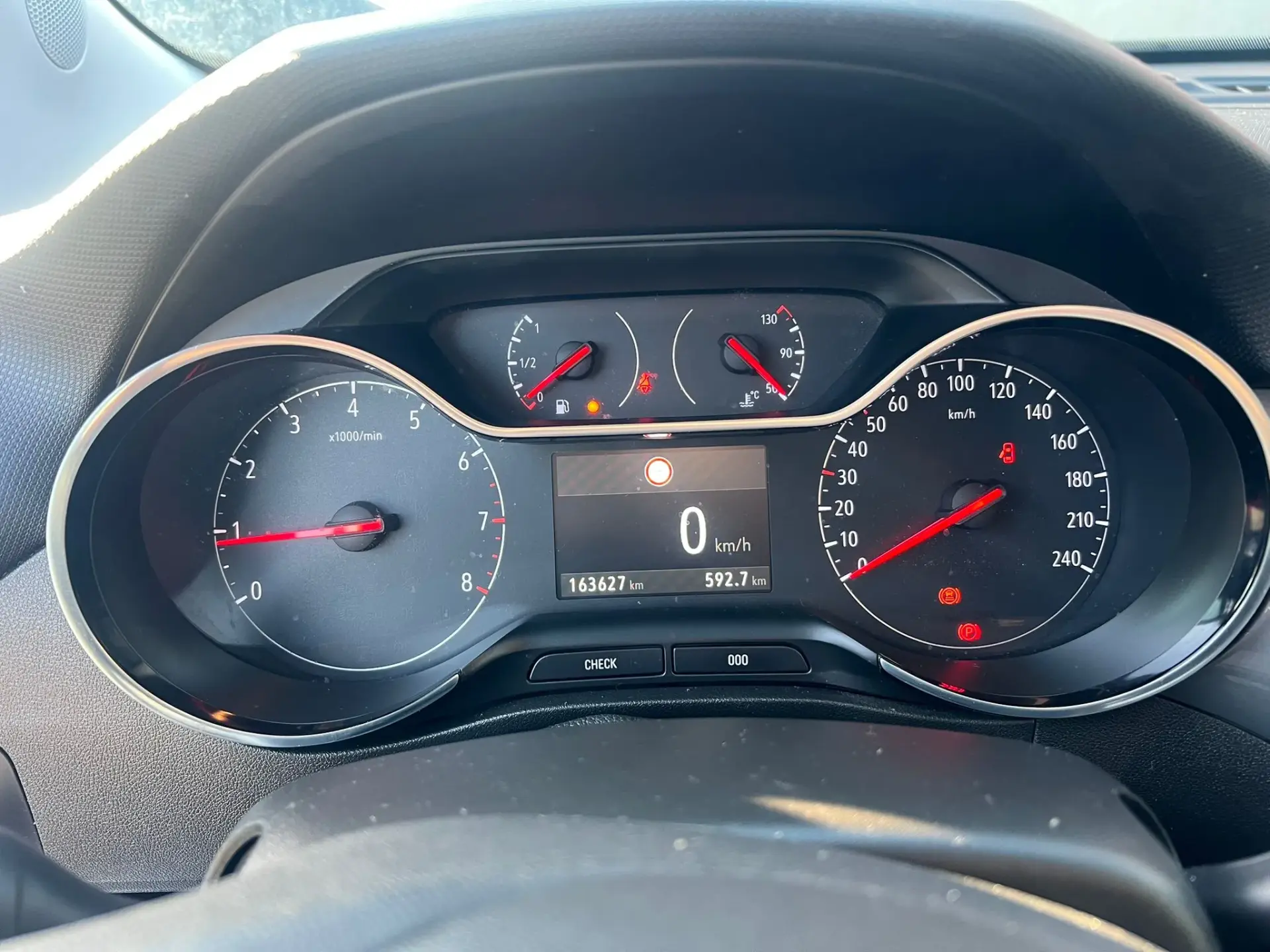 Opel Crossland 1.2 T Elegance 8