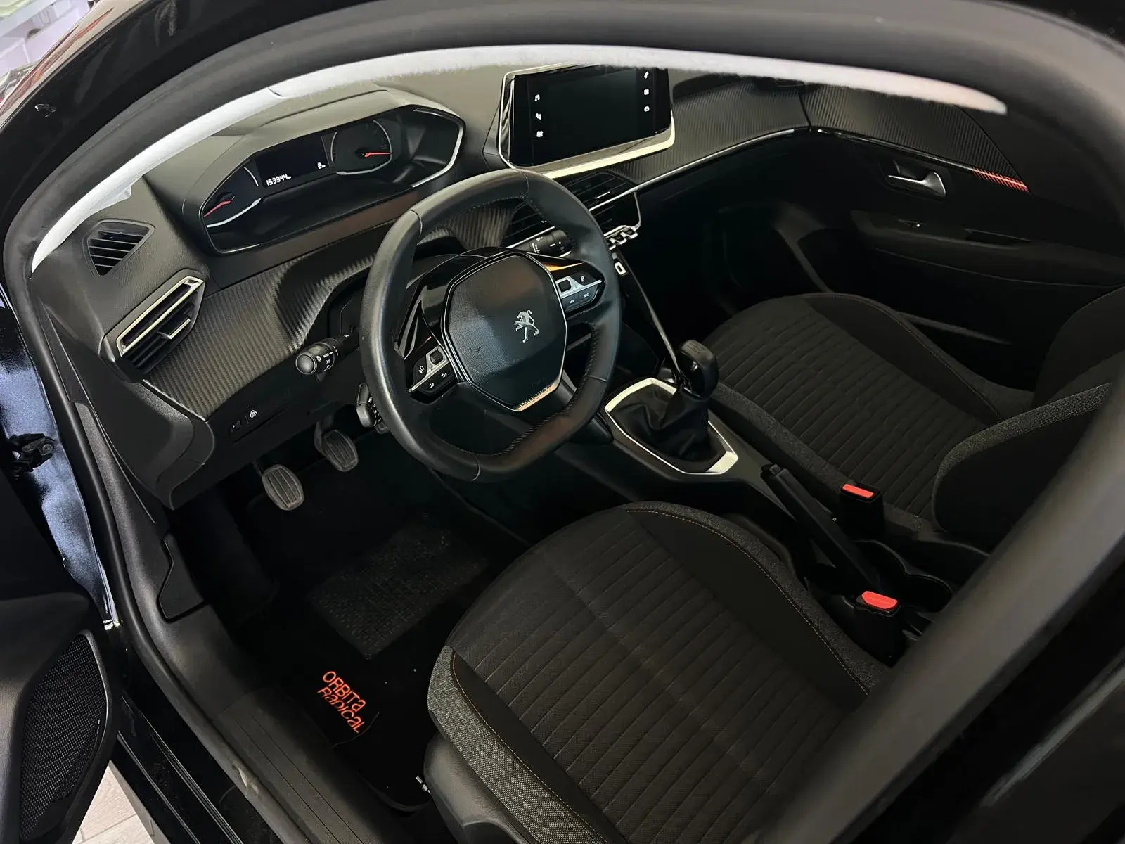 Peugeot 208 1.2 PureTech Active 6