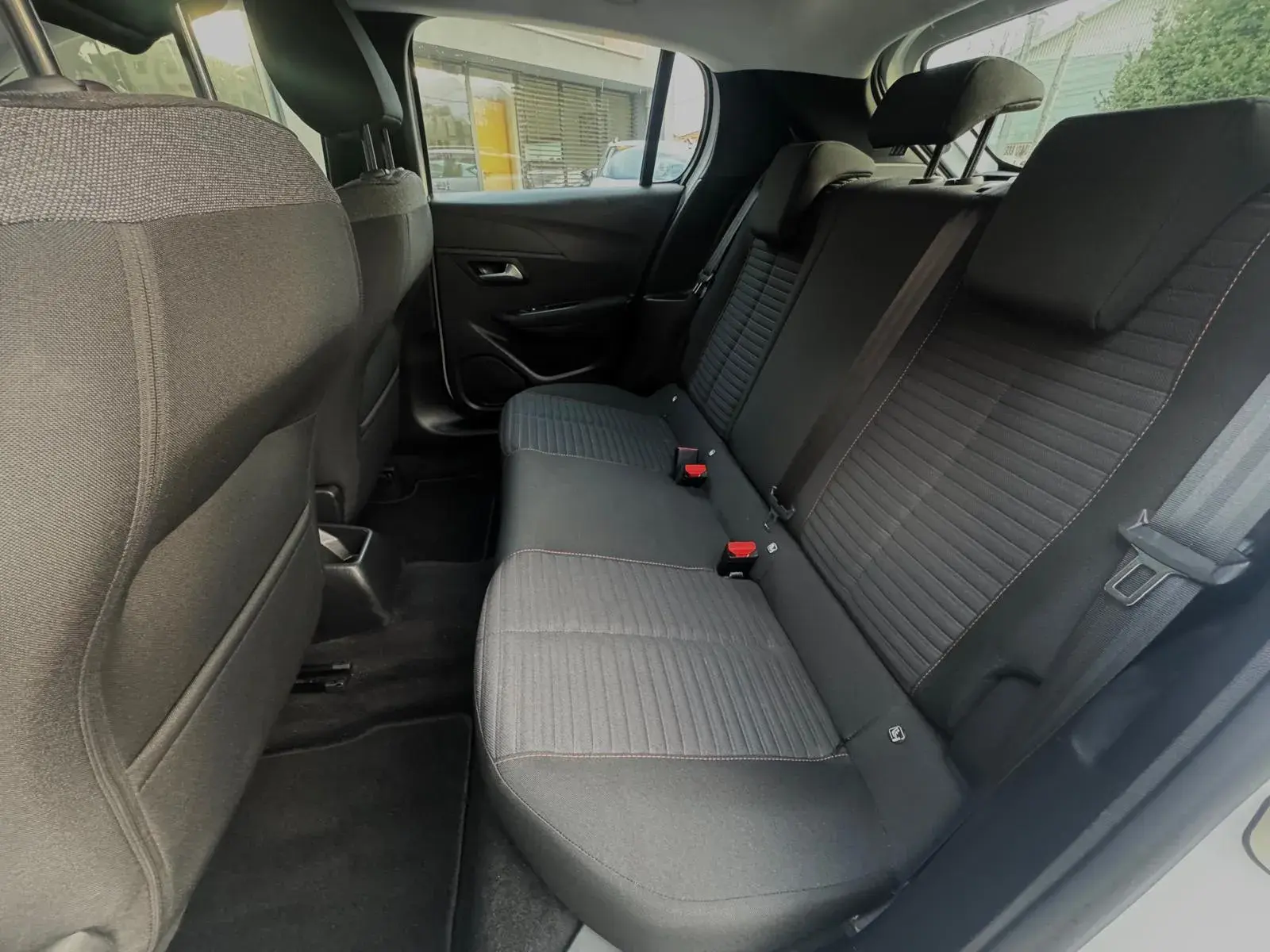 Peugeot 208 1.2 PureTech Active 8