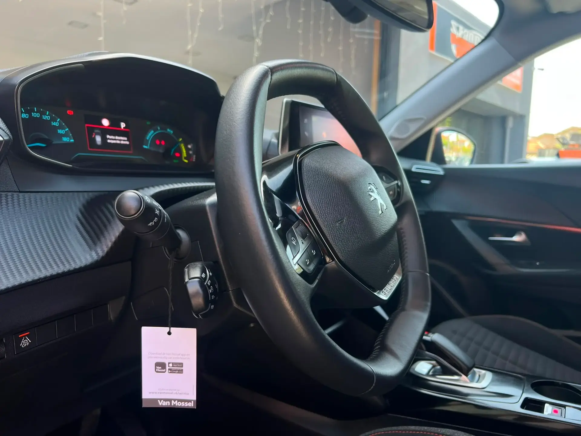 Peugeot e-2008 50 kWh Active Pack 10