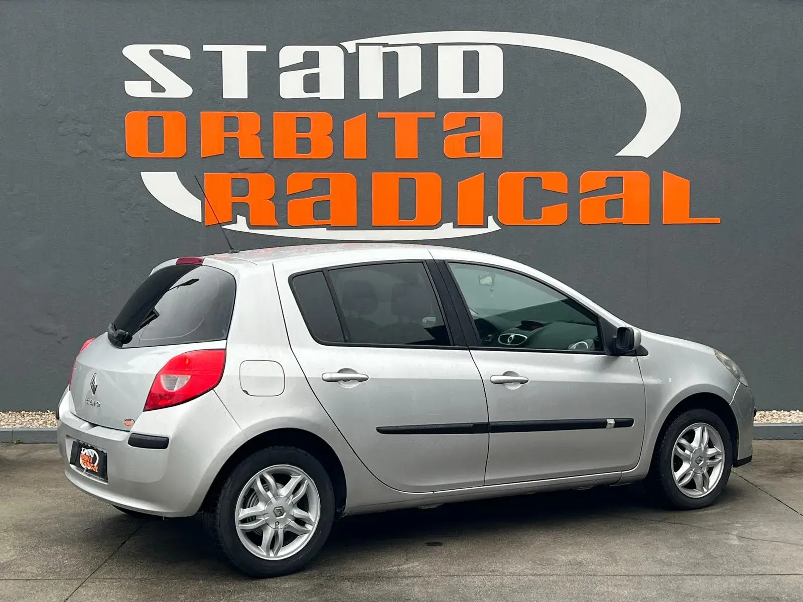 Renault Clio 1.2 16V Dynamique 2