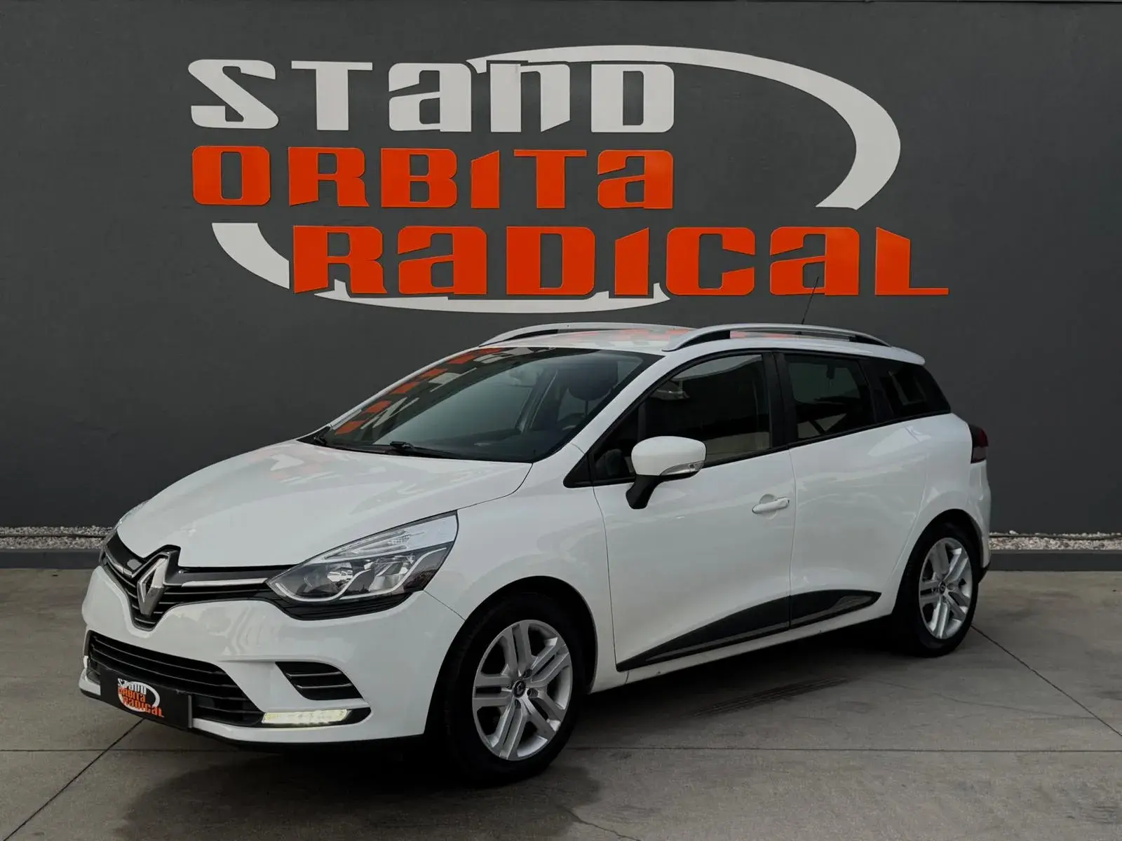 Renault Clio Sport Tourer 0.9 TCe Limited 1
