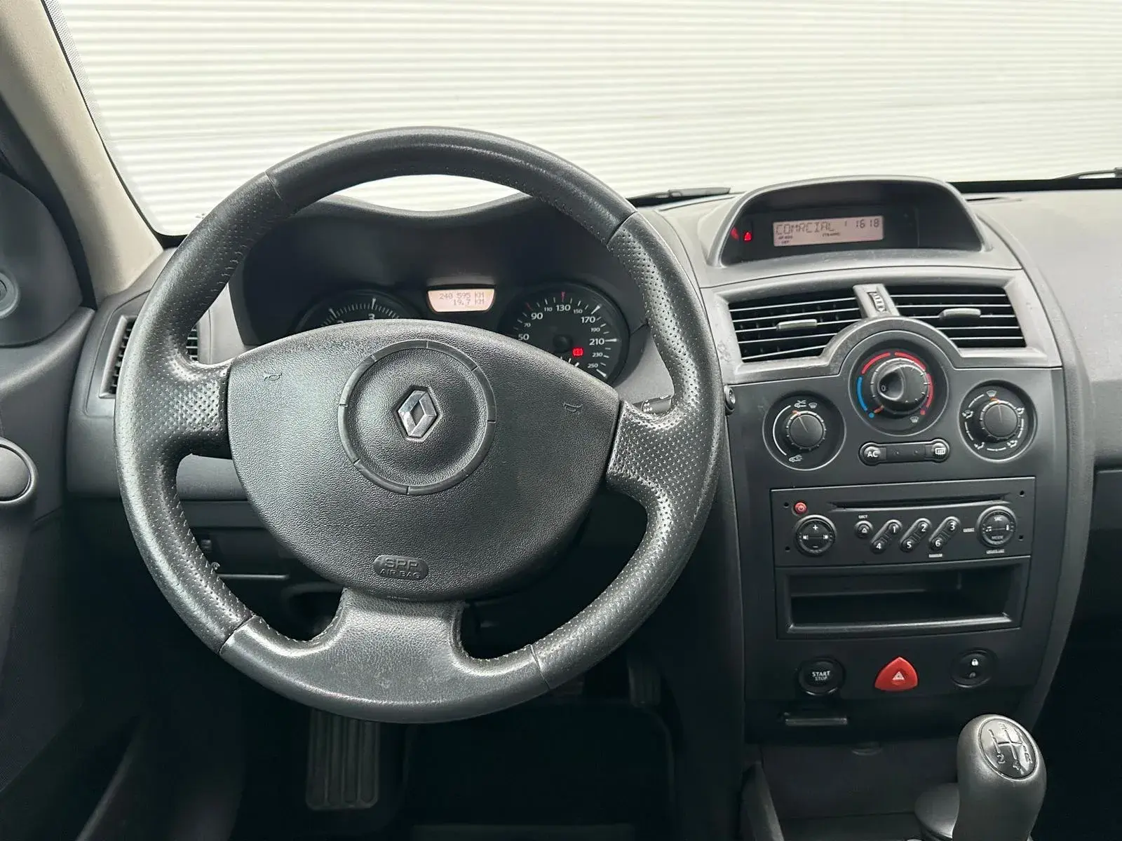 Renault Mégane 1.5 dCi Confort 8