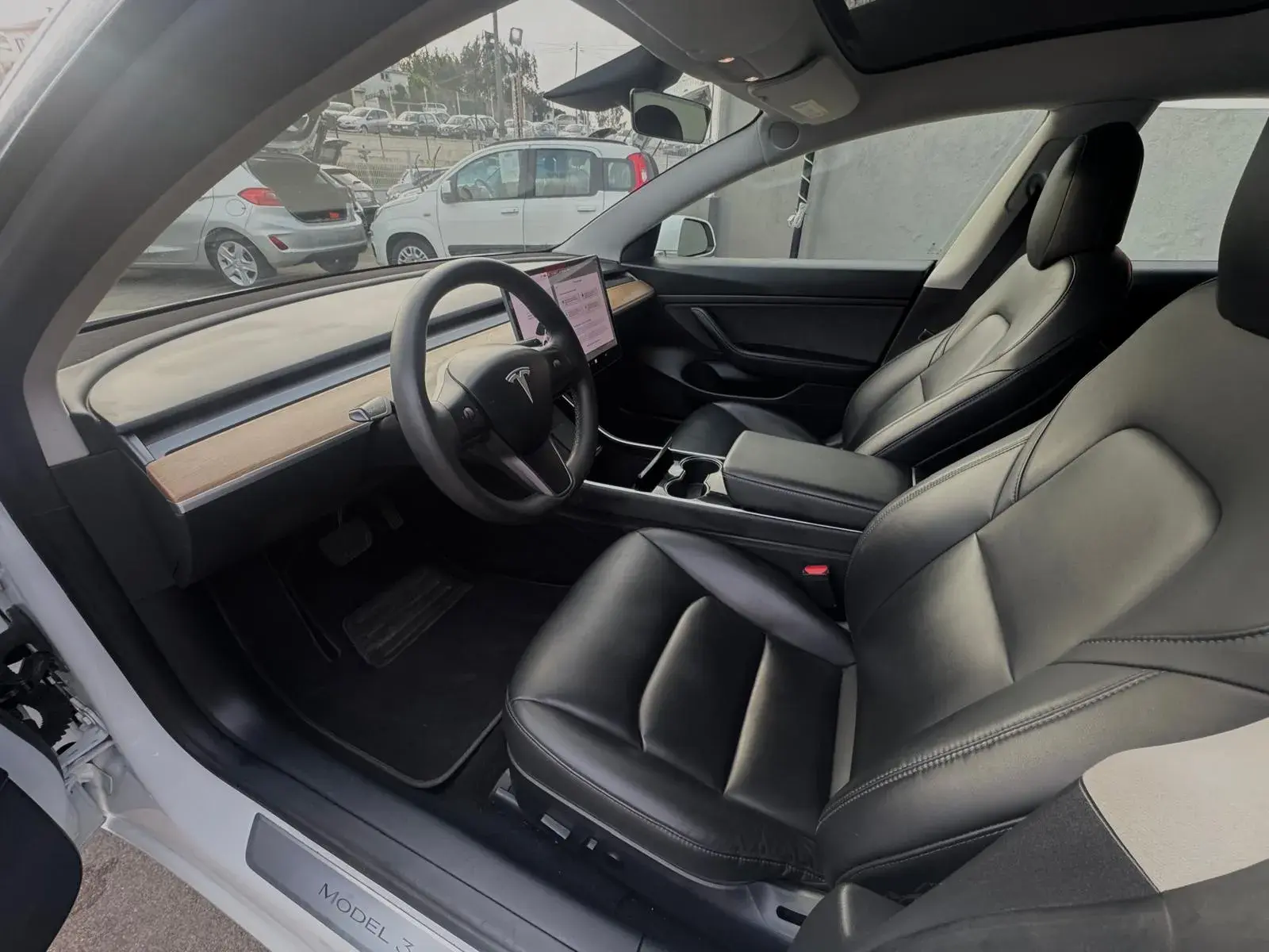Tesla Model 3 Standard Range Plus RWD 7