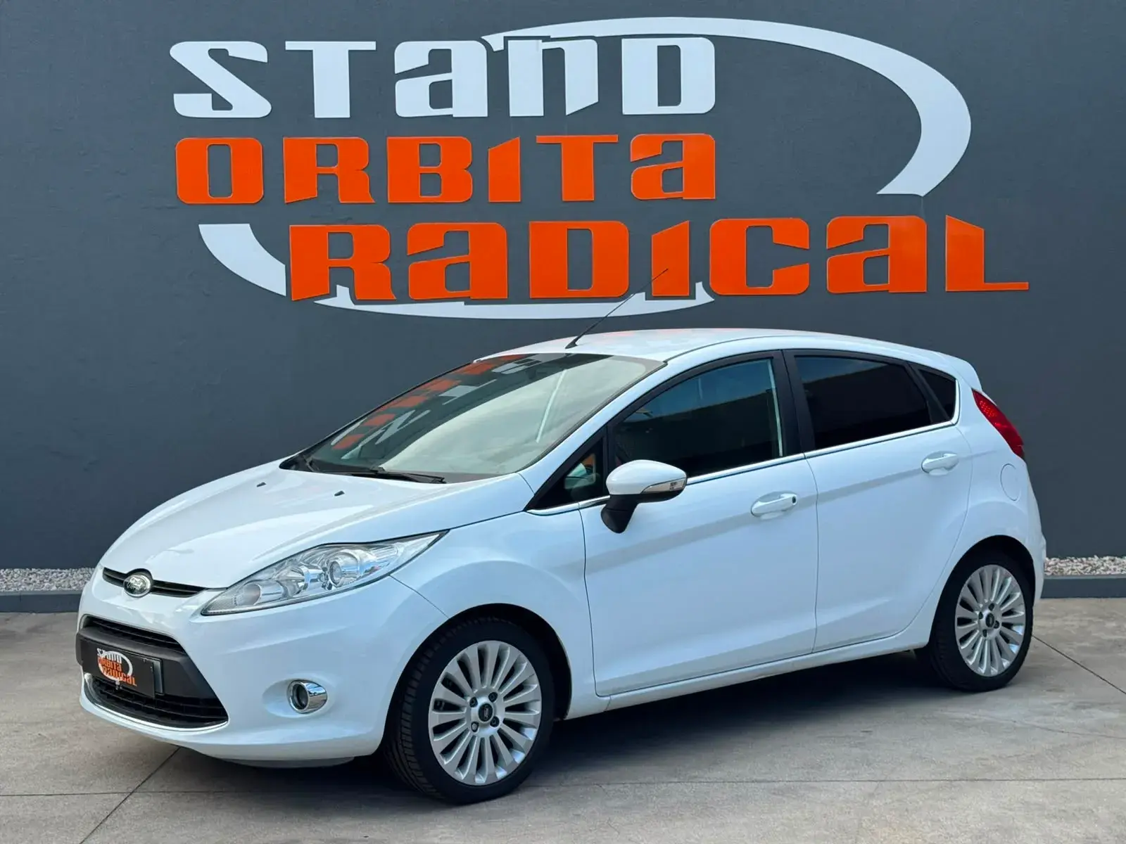 Ford Fiesta 1.25 Titanium 1