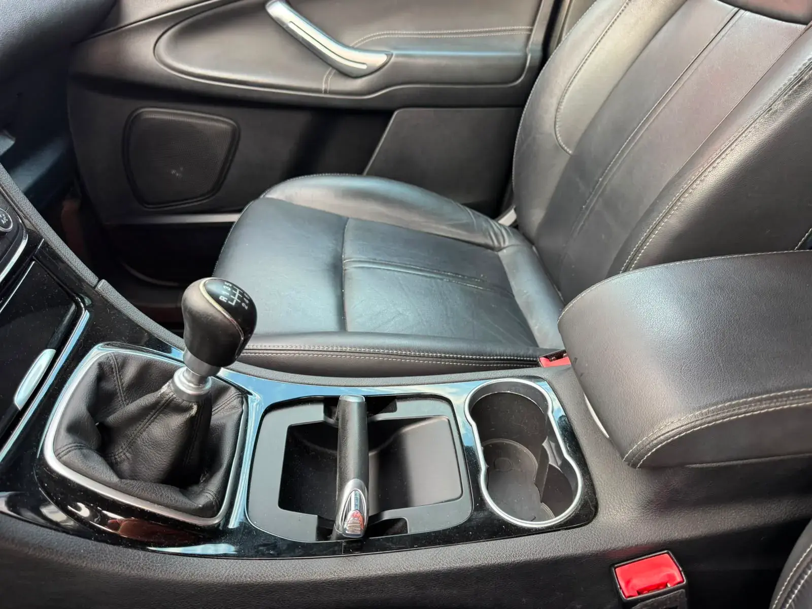 Ford Galaxy 2.0 TDCi Titanium Business 16