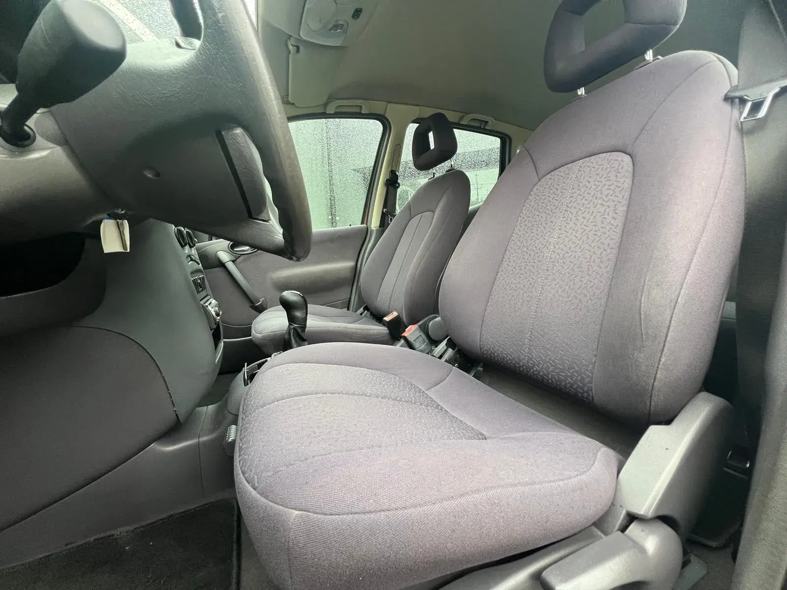 Mercedes-Benz A 140 Classic 8