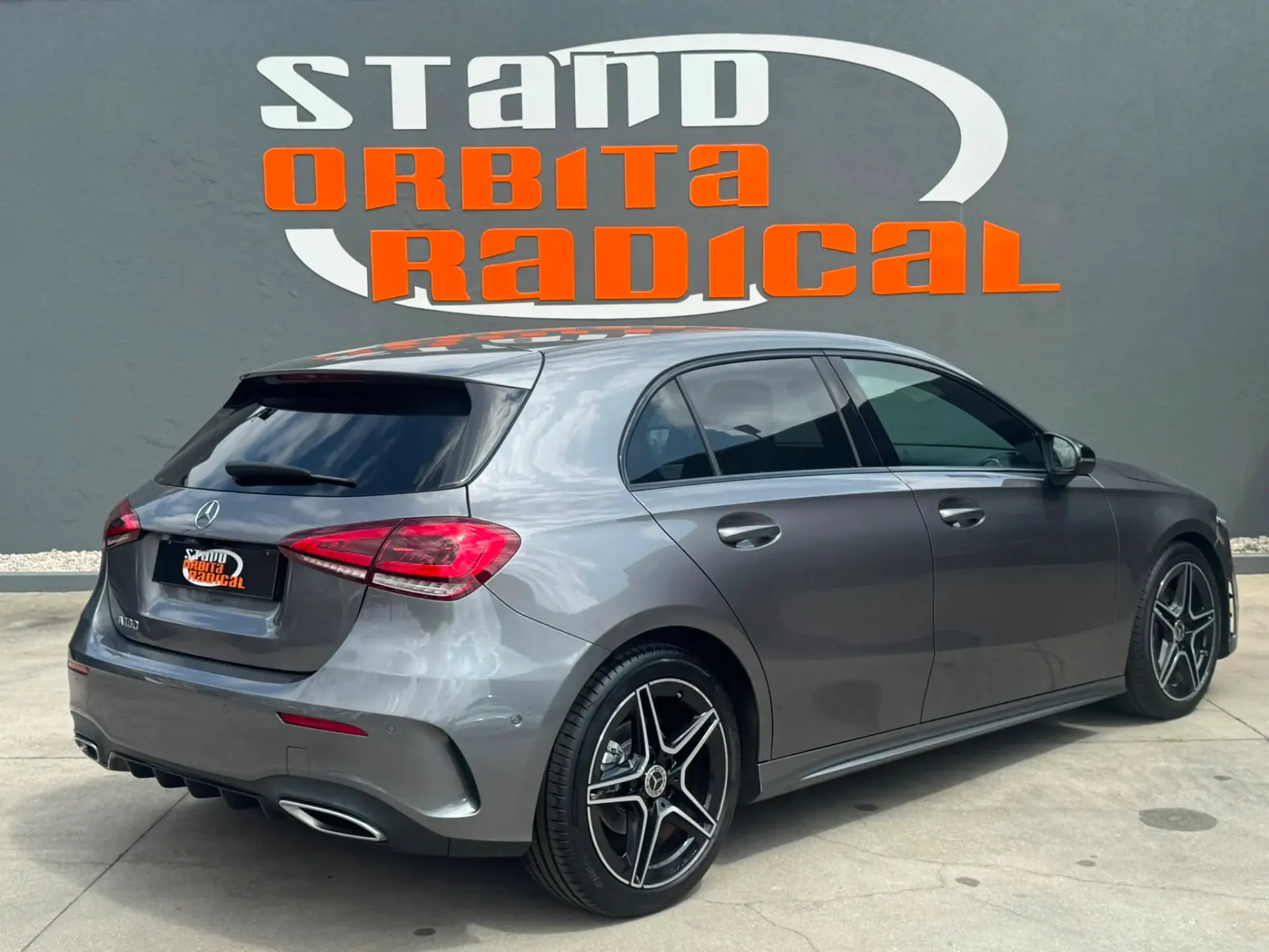 Mercedes-Benz A 180 AMG LINE ECRA FULL LED 4