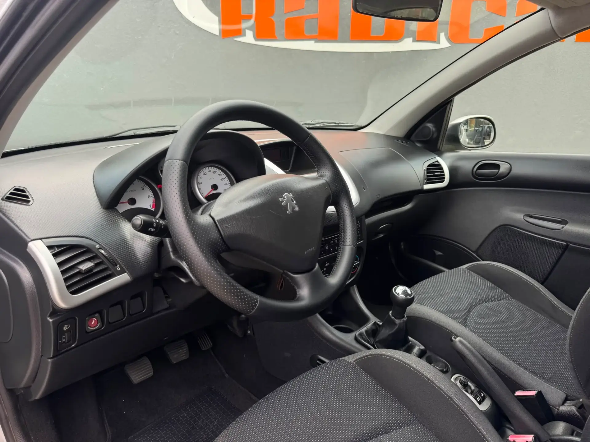 Peugeot 206 1.1 Trendy 8