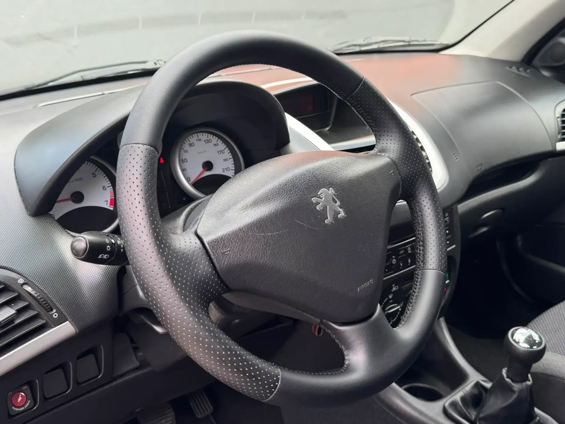 Peugeot 206 1.1 Trendy 16