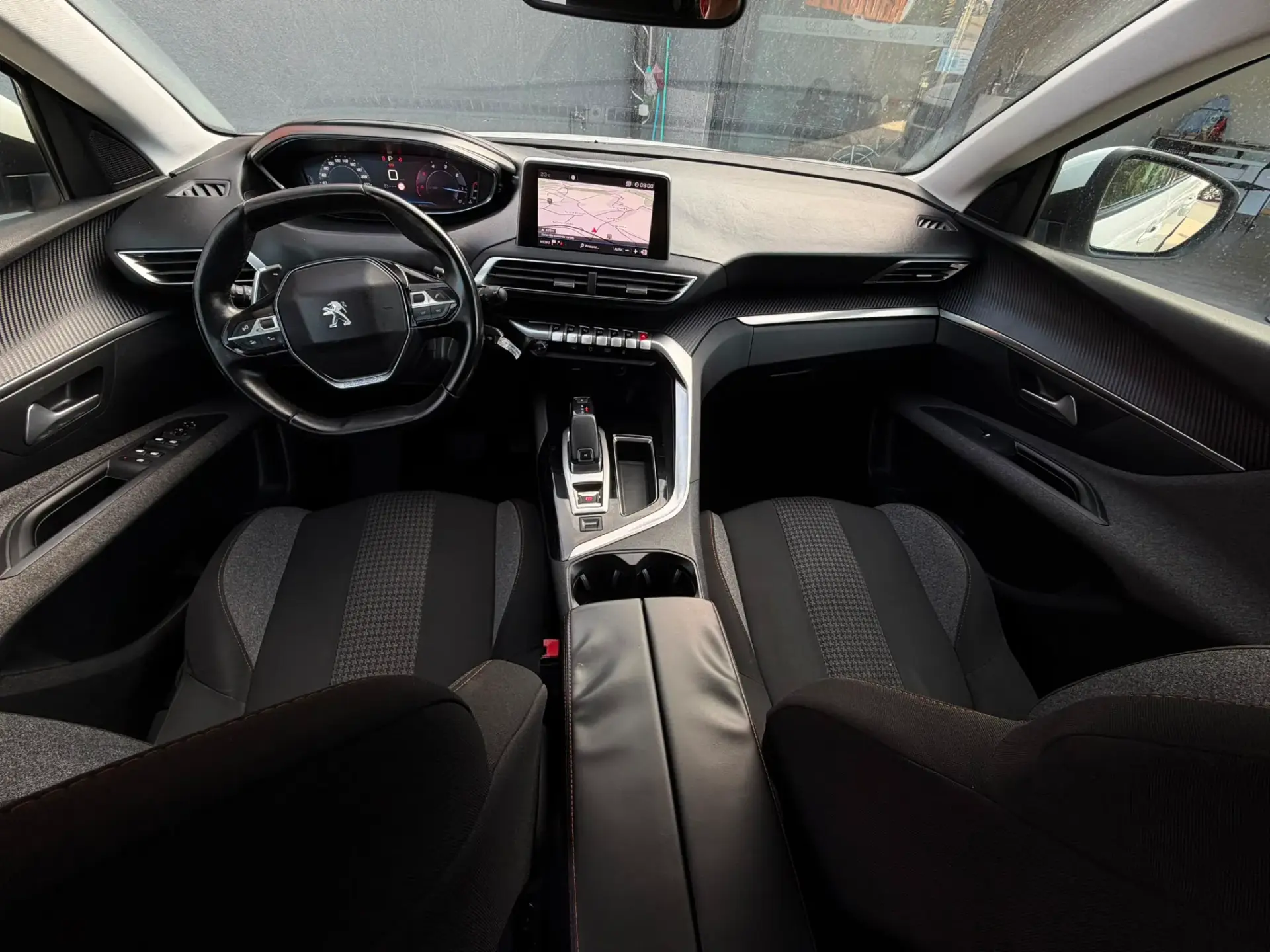 Peugeot 3008 1.5 BlueHDi Allure EAT8 22