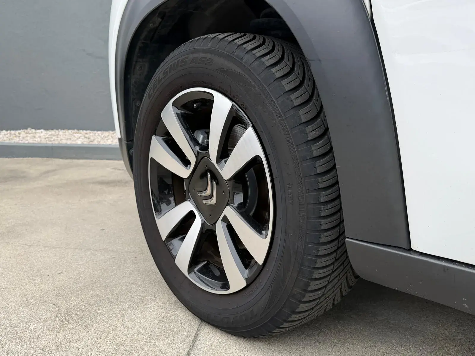 Citroen C3 Aircross 1.2 PureTech C-Series 8