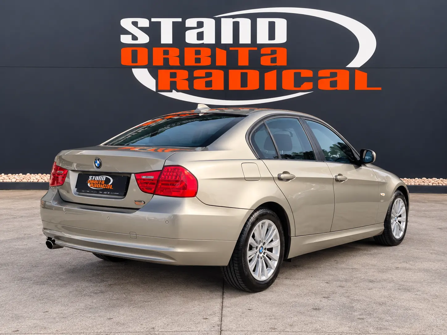 BMW 318 d Dynamic 4