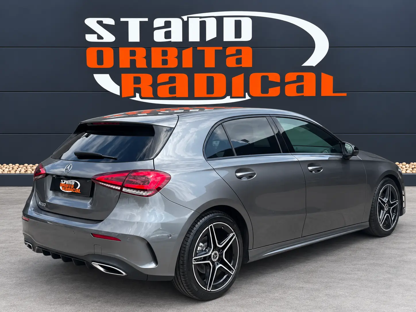 Mercedes-Benz A 180 AMG LINE ECRA FULL LED 4