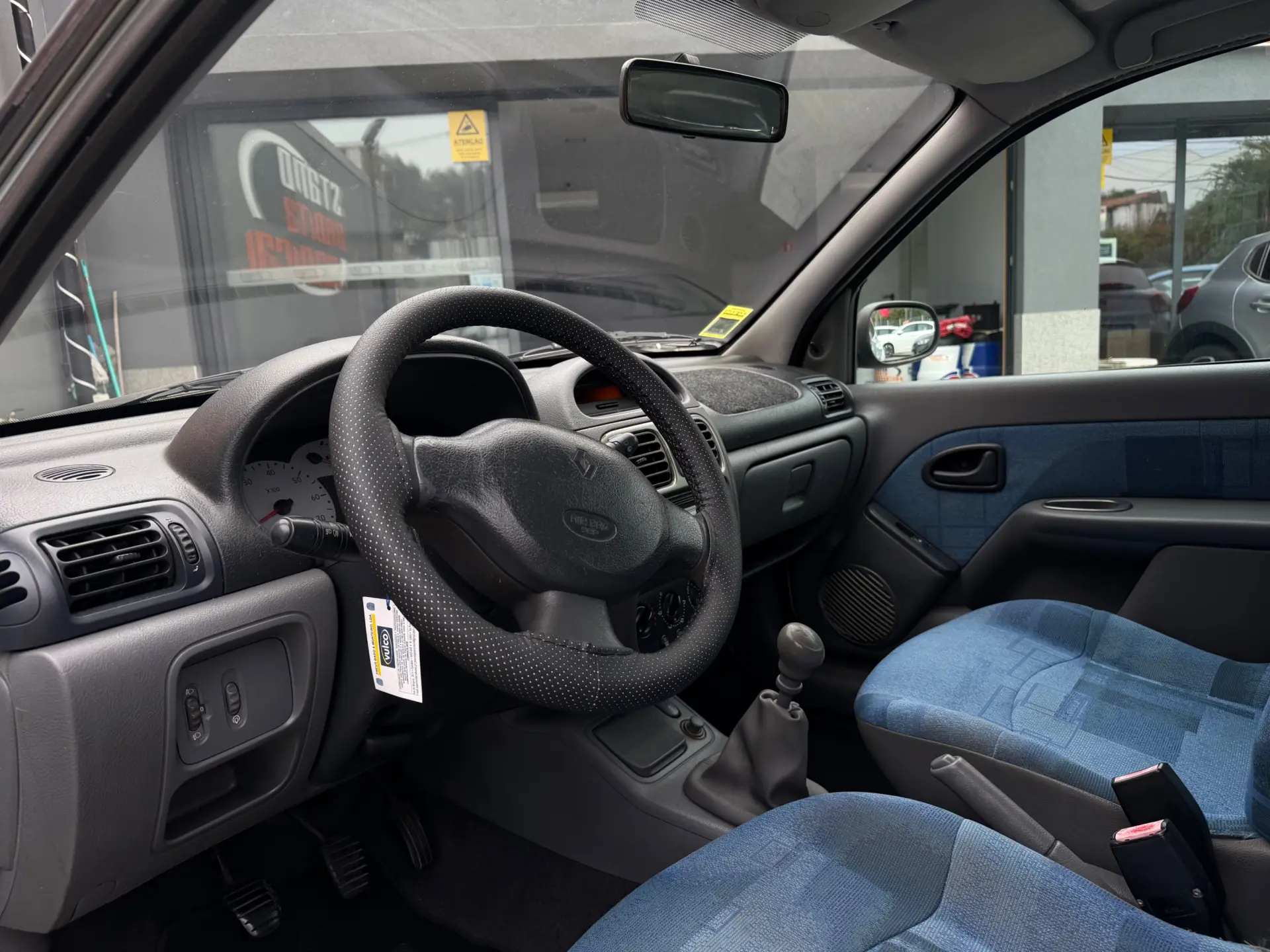 Renault Clio 1.2 Confort Authentique 8