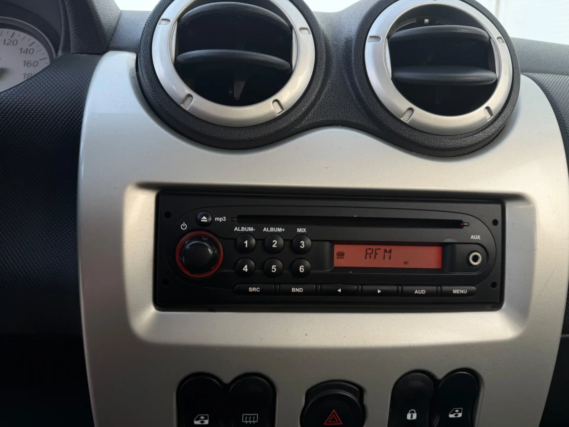 Dacia Sandero 1.5 dCi Comfort 11