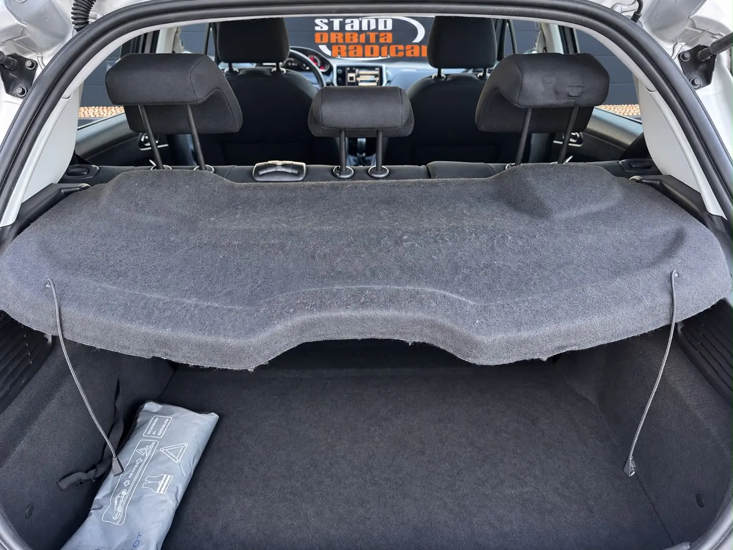 Peugeot 208 1.4 HDi Active 9