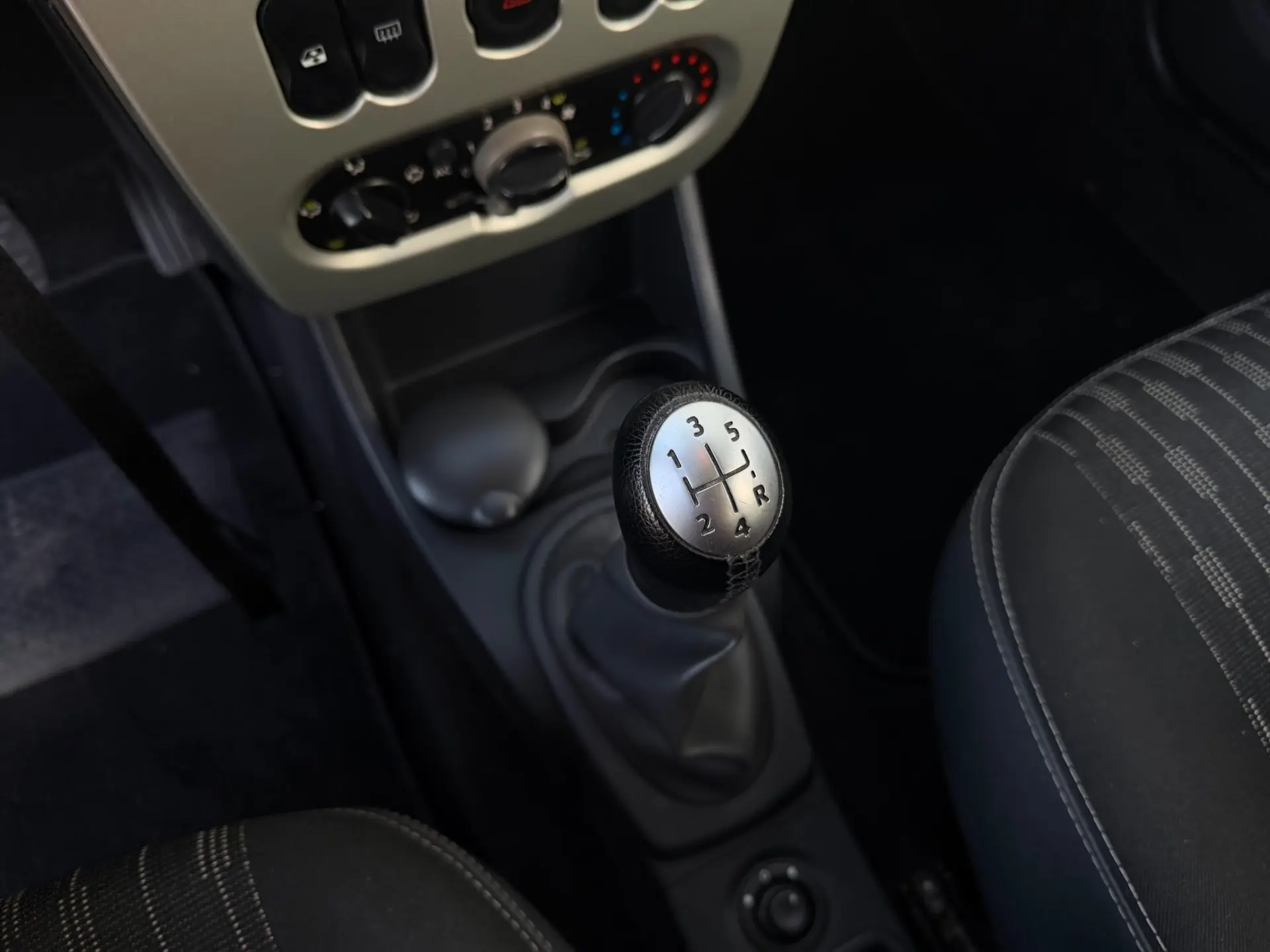 Dacia Sandero 1.5 dCi Comfort 9