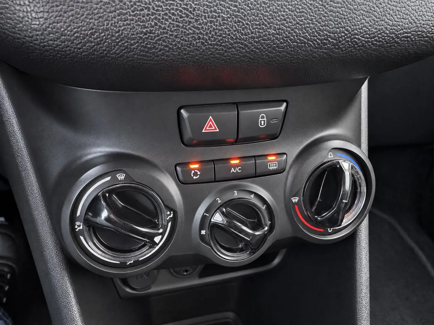 Peugeot 208 1.4 HDi Active 6