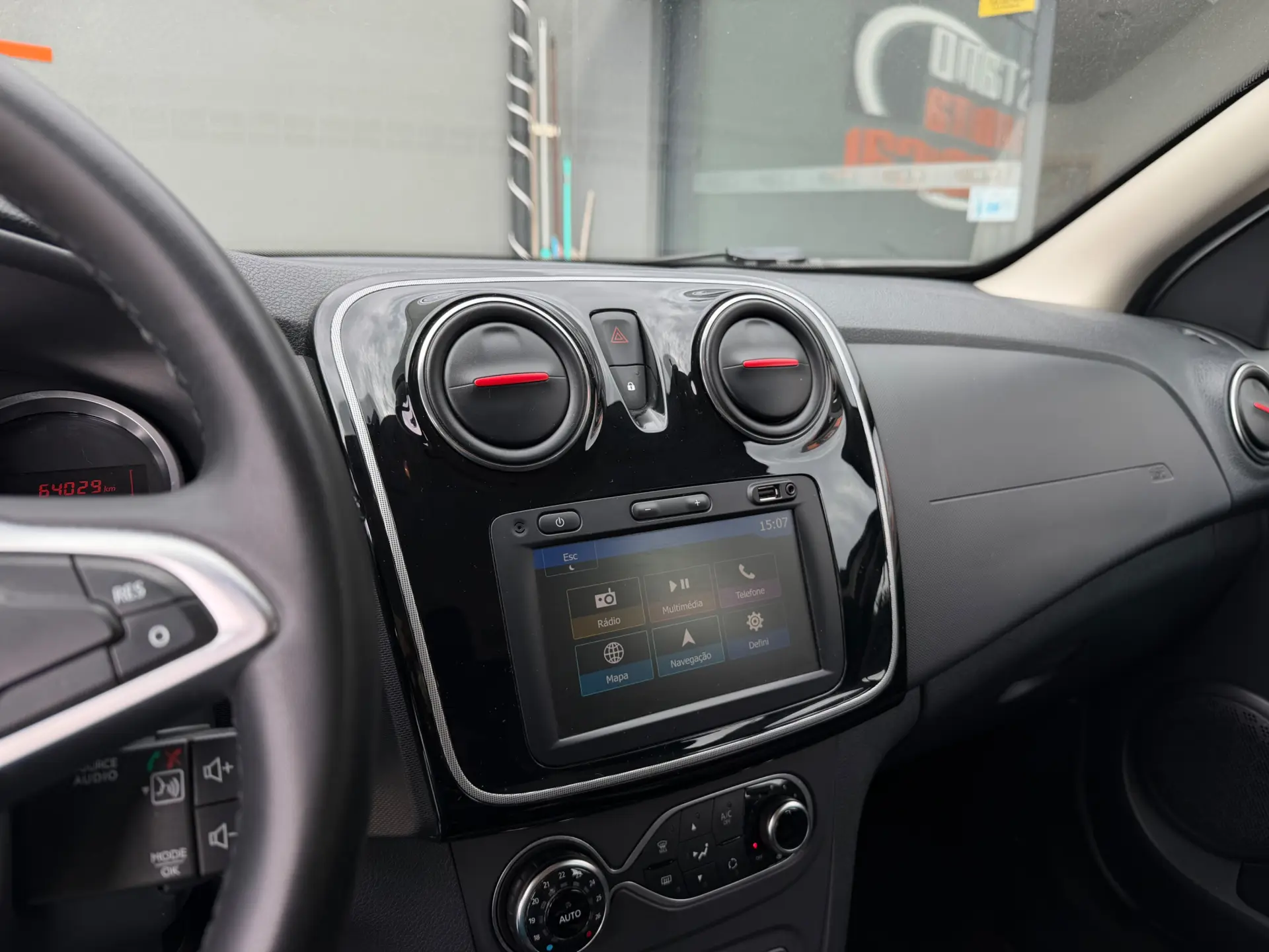 Dacia Sandero 0.9 TCe SL Stepway of Life 8