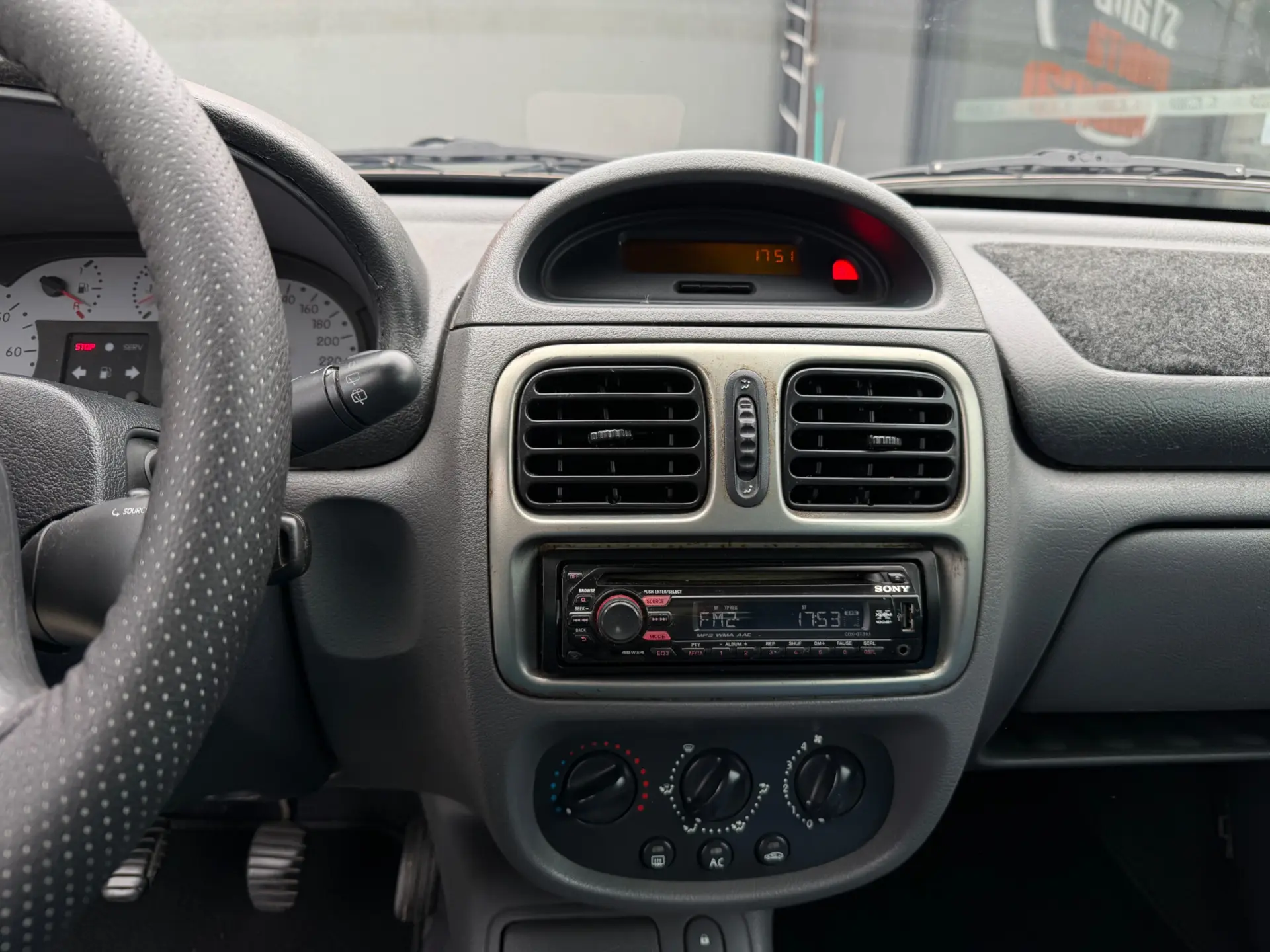 Renault Clio 1.2 Confort Authentique 6