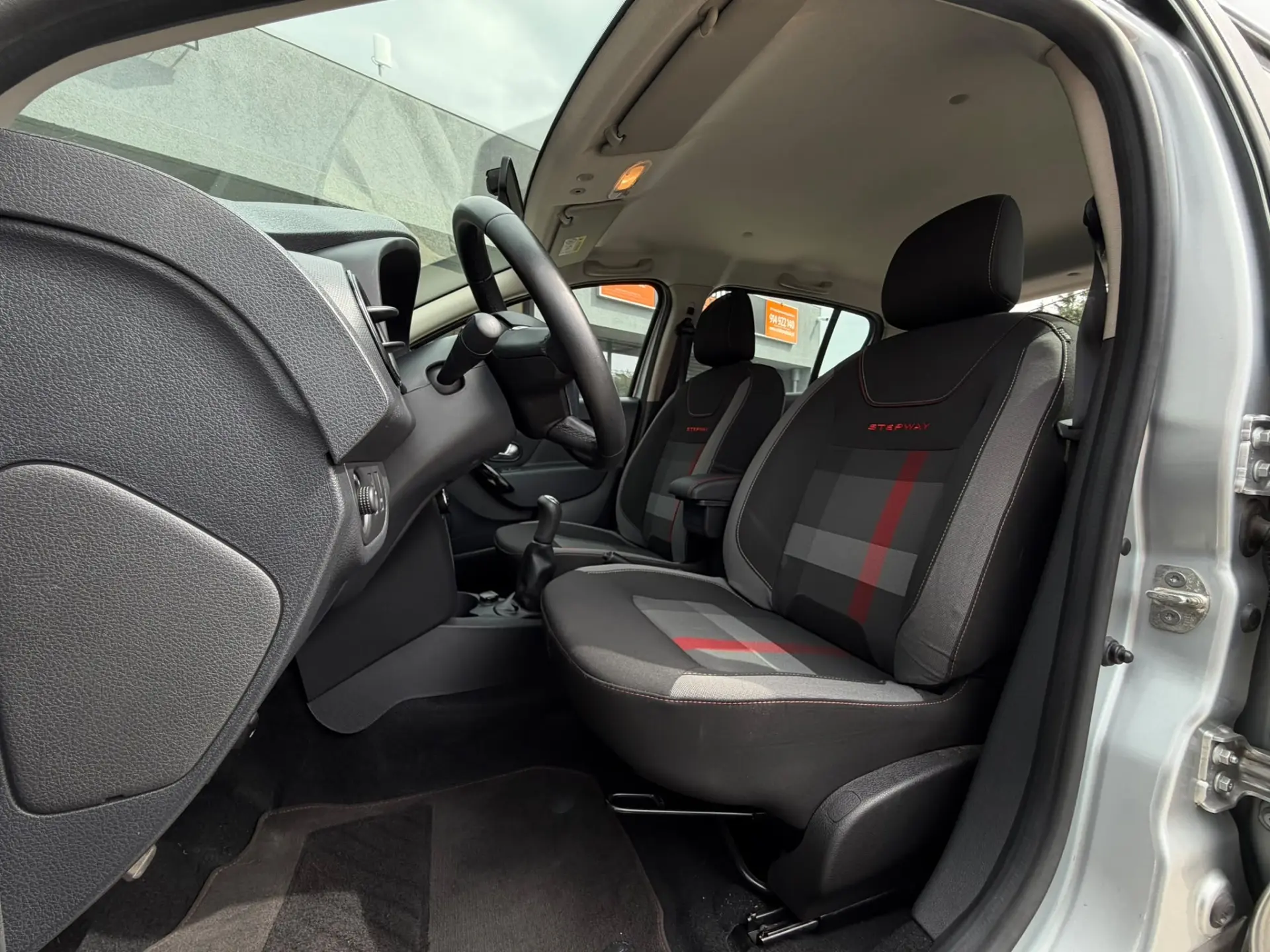 Dacia Sandero 1.5 dCi SL Stepway of Life 9