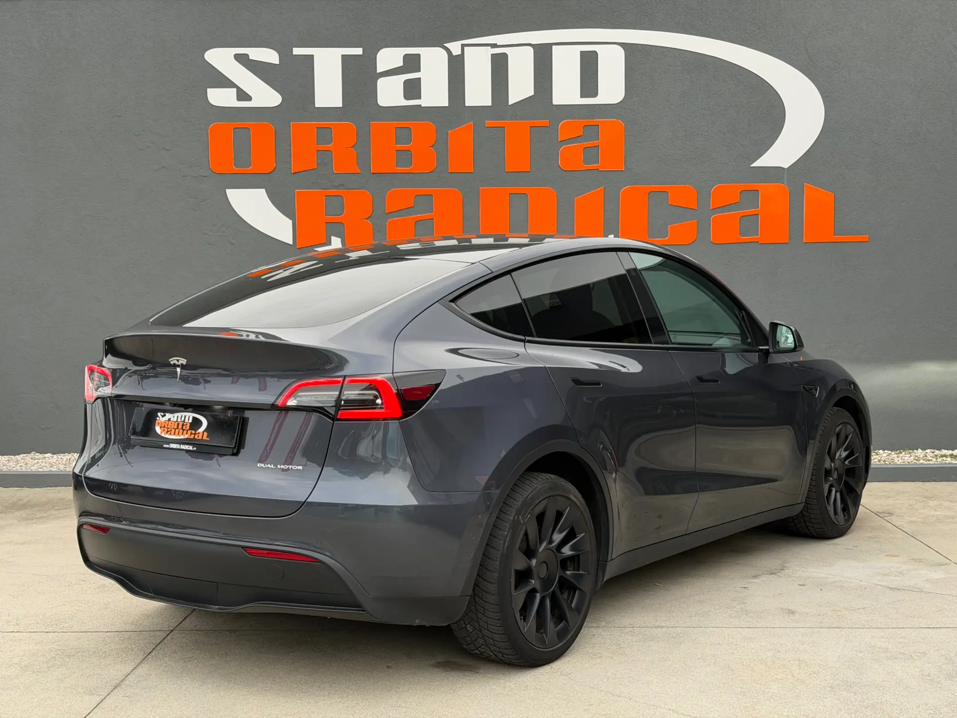Tesla Model Y Long Range Tração Integral 4