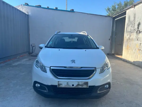 Peugeot 2008 1.2 pure tech 1