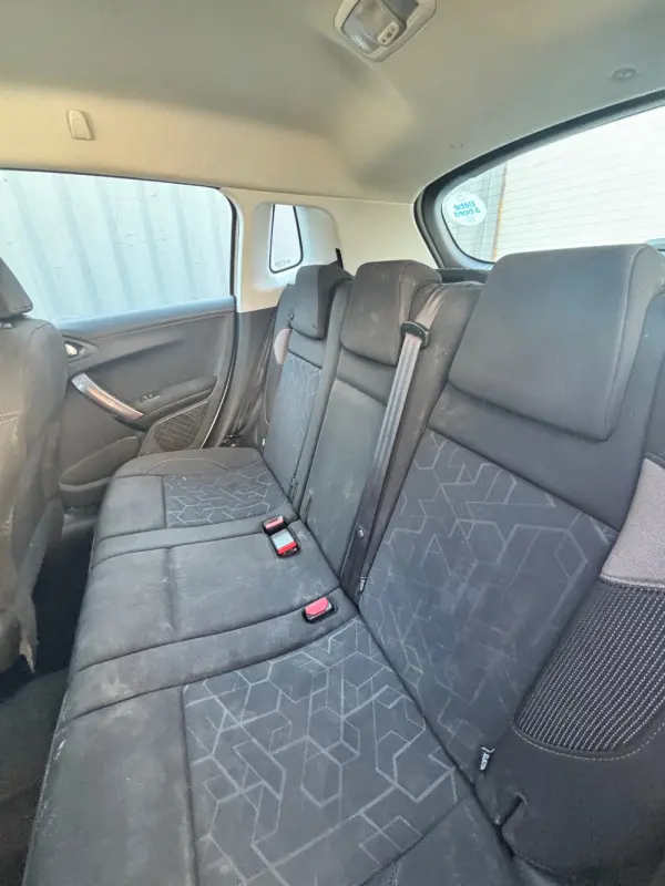 Peugeot 2008 1.2 pure tech 4