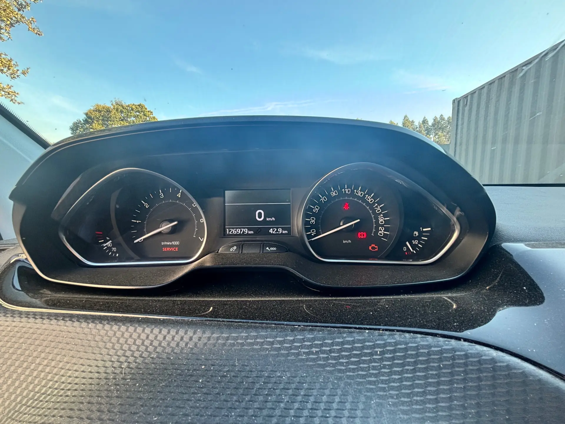 Peugeot 2008 1.2 pure tech 9