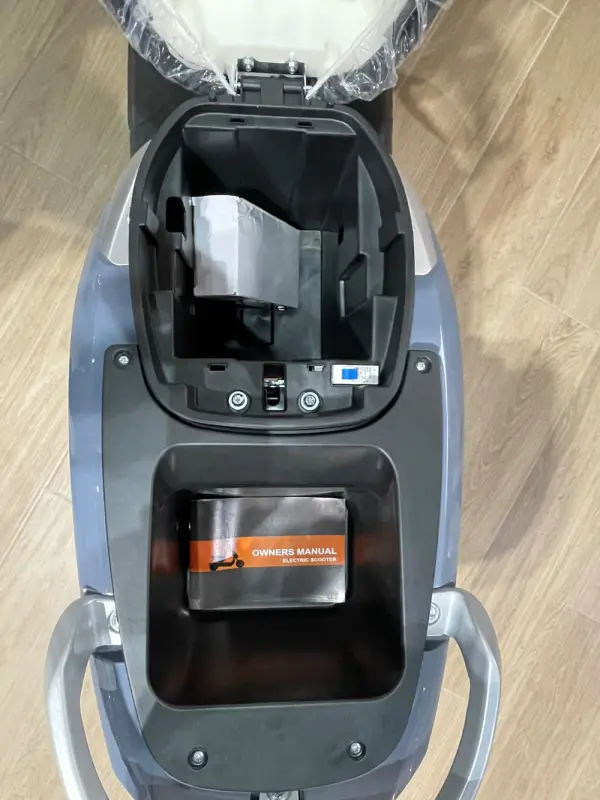 Raider Scooty 250 3