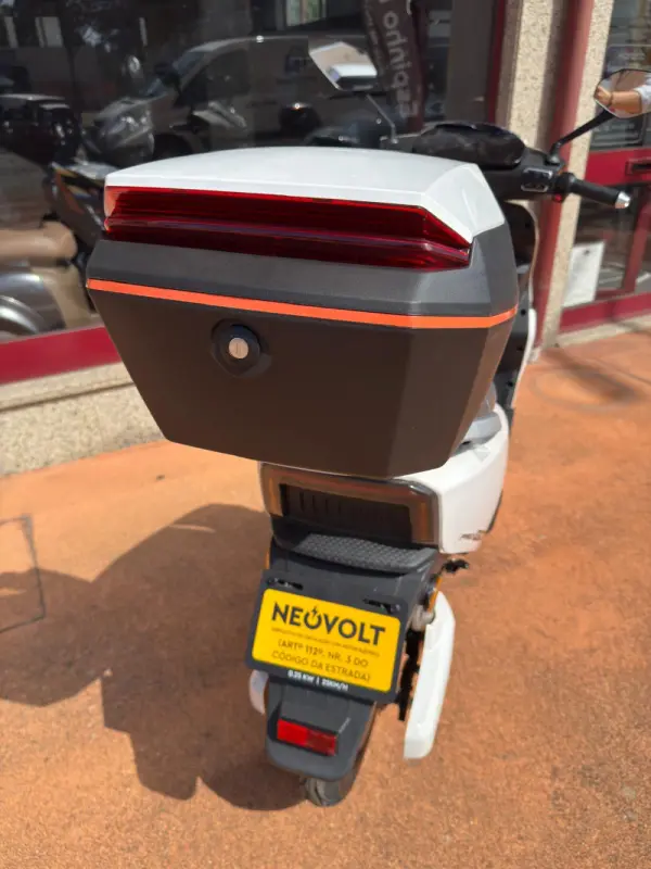 Neovolt GO-X 8