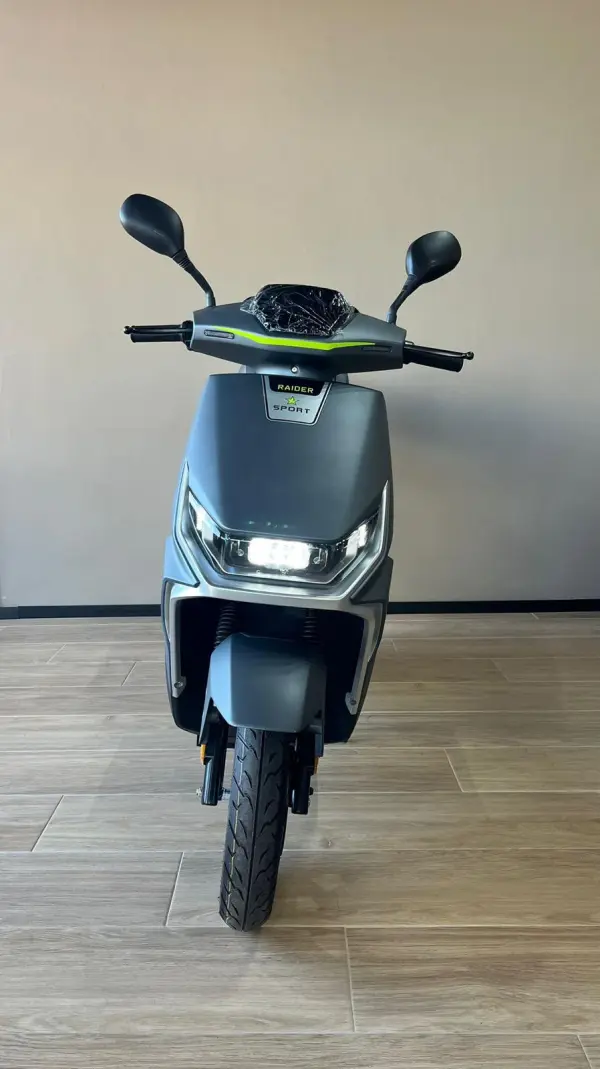 Raider Scooty 250 2