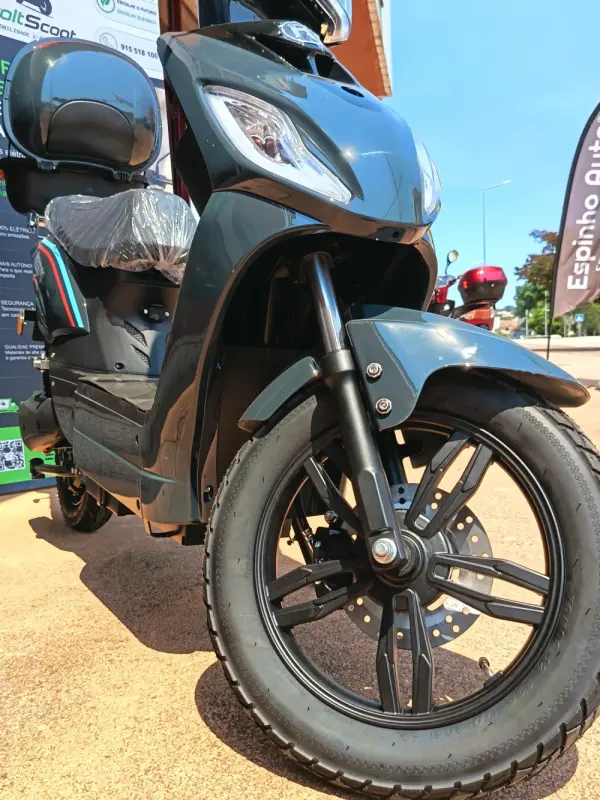 Raider Vespy Sky NOVO 4