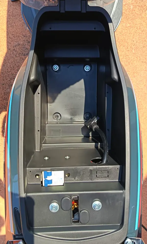 Raider Vespy Sky NOVO 8