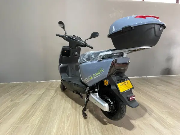 Raider Scooty 250 7