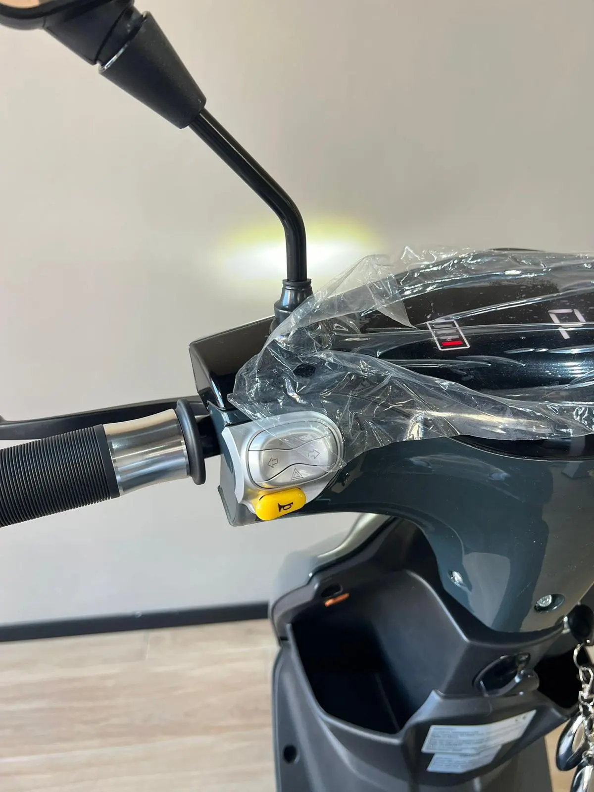 Raider Vespy Sky NOVO 10