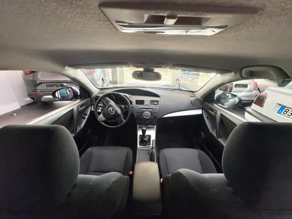 Mazda 3 Hatchback MZ-CD 1.6 Sport 14