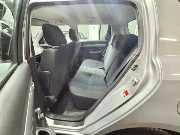 Suzuki Swift 1.3 DDiS Sport 12