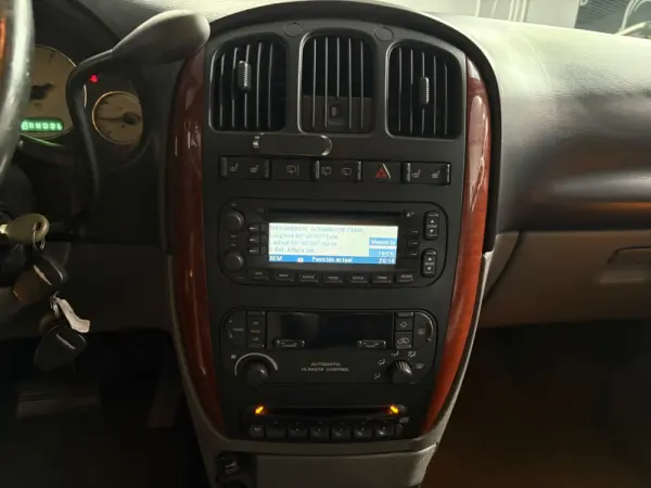 Chrysler Grand Voyager 2.8 CRD Auto Limited 17