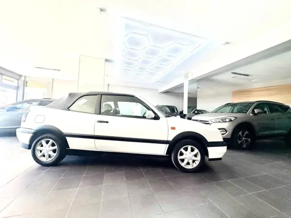 Volkswagen Golf Cabriolet 2.0 Avangard 19