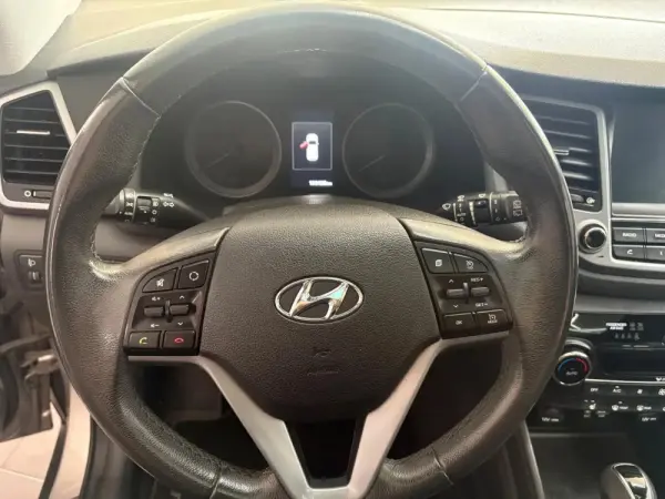 Hyundai Tucson 1.7 Crdi Premium DCT 140 Cv 18