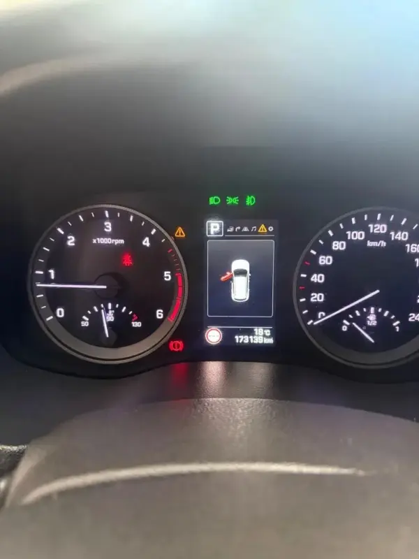 Hyundai Tucson 1.7 Crdi Premium DCT 140 Cv 26