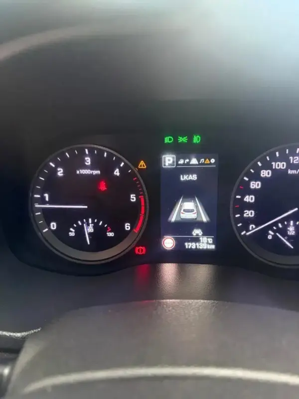 Hyundai Tucson 1.7 Crdi Premium DCT 140 Cv 28