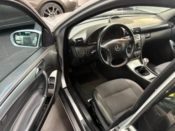 Mercedes-Benz C 220 CDi Avantgard 5
